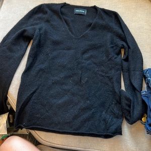 Cashmere sweater with skull detail on back